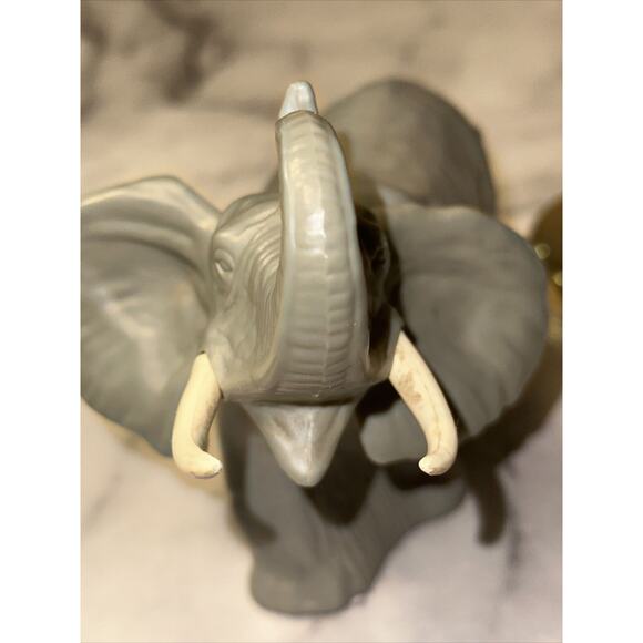 VTG SET AVON After Shave Cologne Bottle Majestic Elephant Phone Roman Leather - Picture 3 of 9